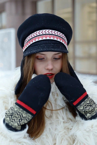Варежки ​Bird Russian Mood Черные с красным кружевом